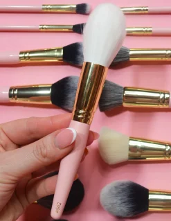 P. Louise P.Louise #662 Contour Brush- Single Brushes